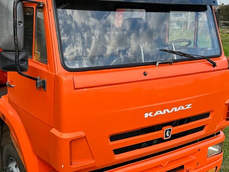 2004 КамАЗ 6520, оранжевый, 1100000 рублей, вид 4