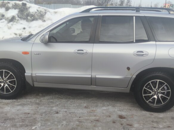 2005 Hyundai Santa Fe I, серебристый, 930000 рублей - вид 5