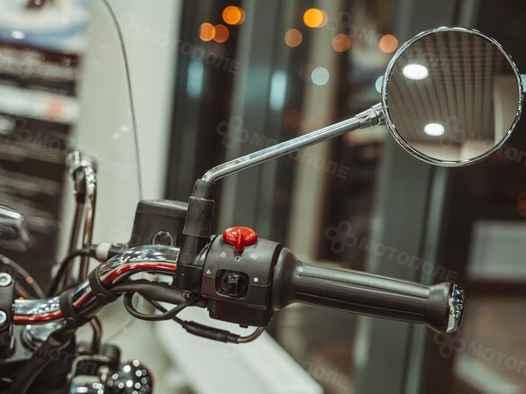 2026 Royal Enfield Meteor, красный, 528000 рублей - вид 11