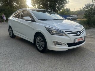 2014 Hyundai Solaris I Рестайлинг, белый, 1350000 рублей, вид 2