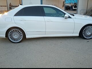2012 Mercedes-Benz E-Класс 300 IV (W212, S212, C207), белый, 1800000 рублей, вид 4