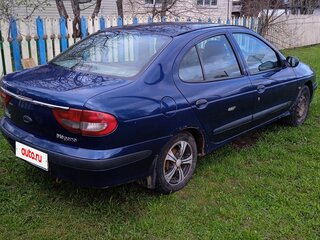 2001 Renault Megane I Рестайлинг, синий, 220000 рублей, вид 2