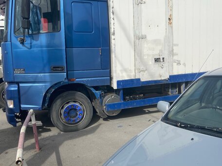 2002 DAF XF 95, синий, 1200000 рублей, вид 3