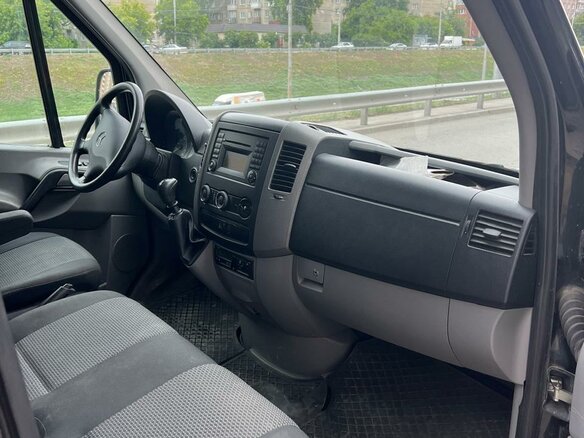 2013 Mercedes-Benz Sprinter, чёрный, 3500000 рублей - вид 5