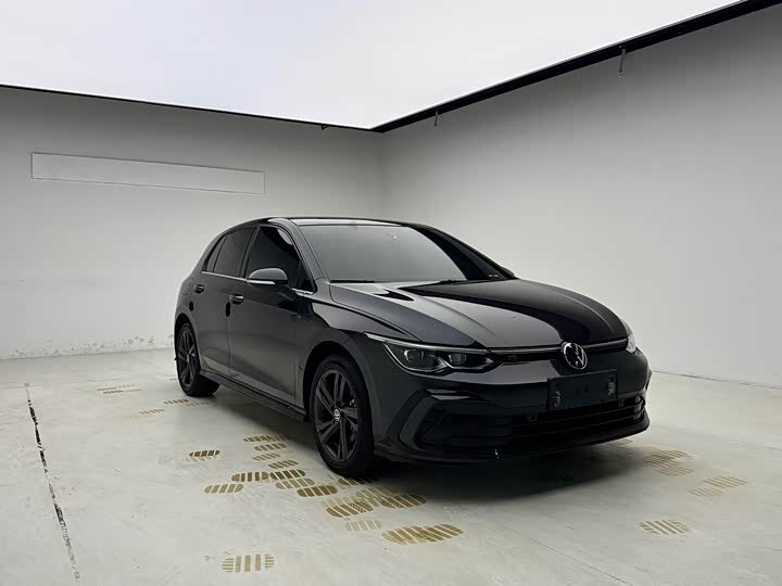 Открыть фотографии: Volkswagen Golf VIII
