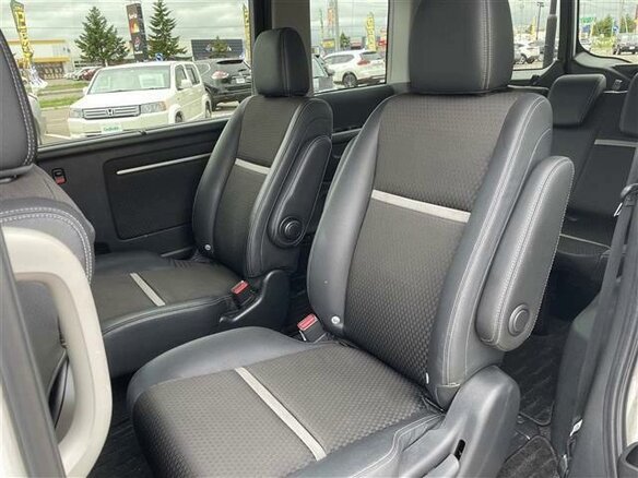 2019 Honda Stepwgn Spada V Рестайлинг, белый, 1957000 рублей - вид 13