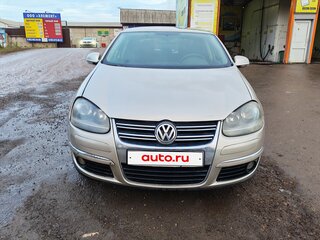 2005 Volkswagen Jetta V, бежевый, 570000 рублей, вид 3