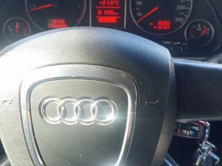 2006 Audi A4 III (B7), чёрный, 750000 рублей, вид 3