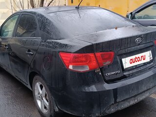 2010 Kia Cerato 4-speed II, чёрный, 620000 рублей, вид 5