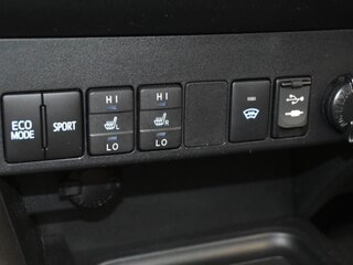 2017 Toyota RAV4 IV (XA40) Рестайлинг, красный, 2285000 рублей, вид 3