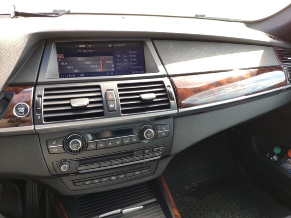 2007 BMW X5 3.0sd II (E70), серый, 2200000 рублей - вид 9