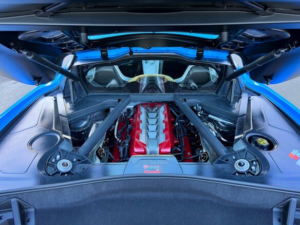 2020 Chevrolet Corvette Stingray C8, синий, 10200000 рублей - вид 25