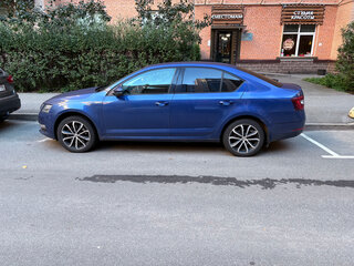 2018 Skoda Octavia III (A7) Рестайлинг, синий, 1800000 рублей, вид 4