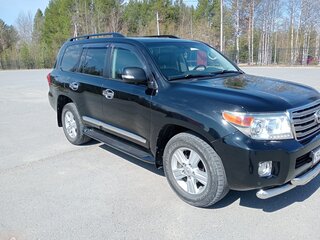 2013 Toyota Land Cruiser 200 Series Рестайлинг 1, чёрный, 4950000 рублей, вид 2
