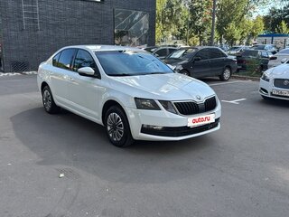 2018 Skoda Octavia III (A7) Рестайлинг, белый, 850000 рублей, вид 1