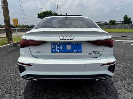 2023 Audi A3 35 TFSI Long IV (8Y), белый, 1890000 рублей, вид 4