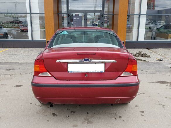 2002 Ford Focus I Рестайлинг, красный - вид 5