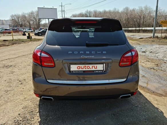 2013 Porsche Cayenne II (958), коричневый - вид 4