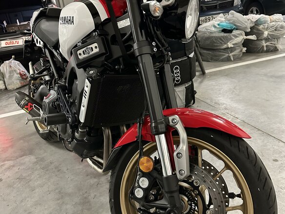 2020 Yamaha XSR900, белый, 900000 рублей - вид 2