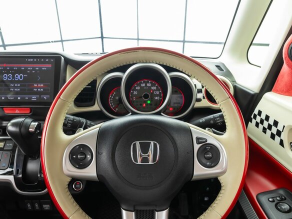 2016 Honda N-BOX Slash I, белый, 899000 рублей - вид 11