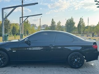 2010 BMW 3 серии 320i V (E90/E91/E92/E93) Рестайлинг, чёрный, 1100000 рублей, вид 4