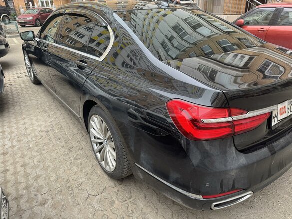 2017 BMW 7 серии Long 730Ld xDrive VI (G11/G12), чёрный, 4300000 рублей - вид 8