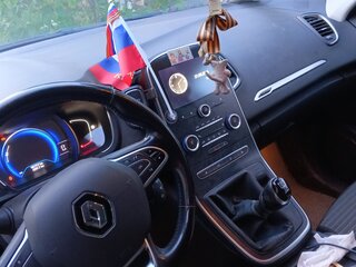 2017 Renault Scenic Grand IV, серый, 1640000 рублей, вид 4