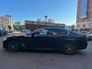 2020 BMW 5 серии 523d VII (G30/G31/G38) Рестайлинг, синий, 4250000 рублей, вид 4