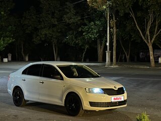 2016 Skoda Rapid I, белый, 800000 рублей, вид 4