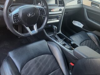 2018 Hyundai Sonata VII (LF) Рестайлинг, красный, 2000000 рублей, вид 4