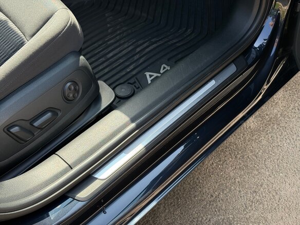 2017 Audi A4 V (B9), синий, 2000000 рублей - вид 19