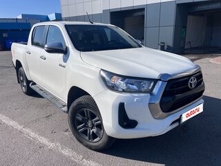 2020 Toyota Hilux VIII Рестайлинг 2, белый, 4100000 рублей, вид 2