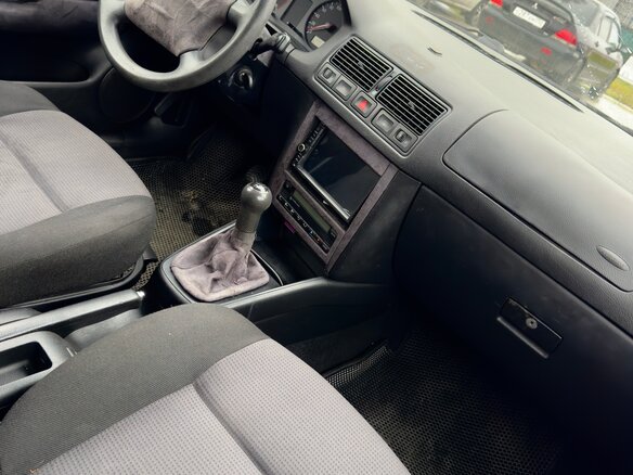 2001 Volkswagen Golf IV, чёрный, 215000 рублей - вид 8