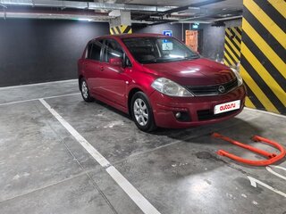 2011 Nissan Tiida I Рестайлинг, красный, 750000 рублей, вид 1