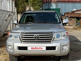 2012 Toyota Land Cruiser 200 Series Рестайлинг 1, серебристый, 4000000 рублей, вид 1