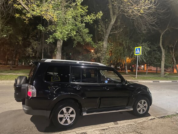 2007 Mitsubishi Pajero IV, чёрный - вид 20