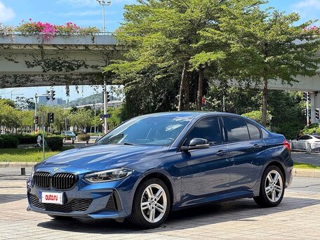 2022 BMW 1 серии 120i III (F52) Рестайлинг, синий, 1640000 рублей, вид 1