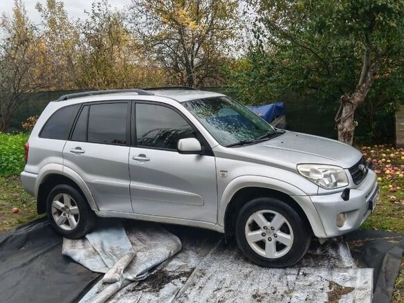 2004 Toyota RAV4 II (XA20) Рестайлинг, серебристый, 777000 рублей - вид 5