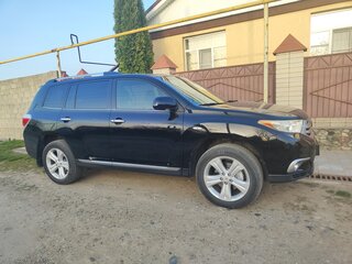 2011 Toyota Highlander II (XU40) Рестайлинг, чёрный, 2200000 рублей, вид 2