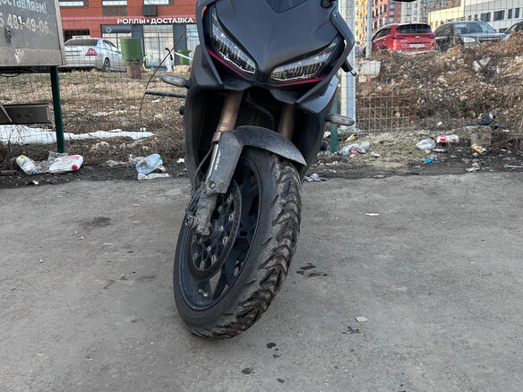 2019 Honda CBR 650R, чёрный, 800000 рублей - вид 4
