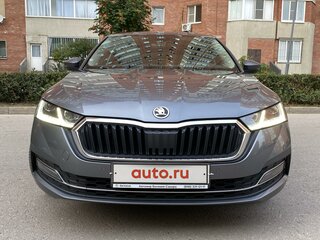 2021 Skoda Octavia IV (A8), серый, 2500000 рублей, вид 2