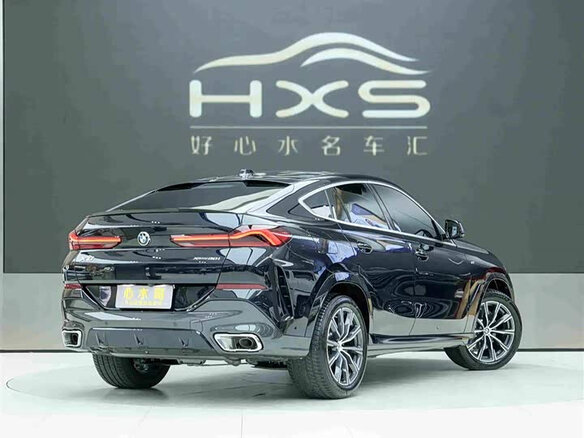 2025 BMW X6 30i III (G06) Рестайлинг, чёрный, 9482319 рублей - вид 3