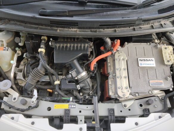 2019 Nissan Note e-Power II Рестайлинг, белый, 1375000 рублей - вид 16