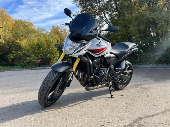 2010 Honda CB 600F Hornet, белый, 520000 рублей