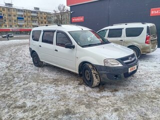 2013 Lada (ВАЗ) Largus I, белый, 400000 рублей, вид 2