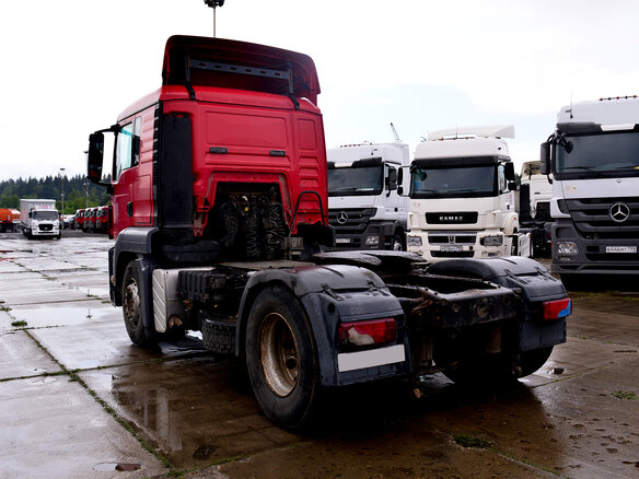 2011 MAN TGS, красный - вид 4