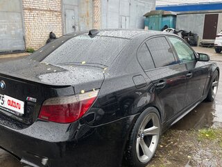 2004 BMW 5 серии 525i V (E60/E61), чёрный, 950000 рублей, вид 4