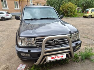 2002 Toyota Land Cruiser 100 Series Рестайлинг 1, серый, 1500000 рублей, вид 2