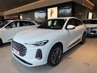 2025 Audi Q5 Sportback TFSI quattro S tronic II (GU), белый, 6900000 рублей, вид 2