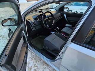 2010 Chevrolet Aveo I Рестайлинг, серебристый, 470000 рублей, вид 4